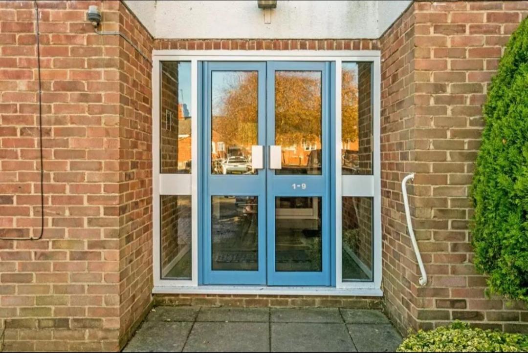 Riverside Apartment Oxford Exterior photo